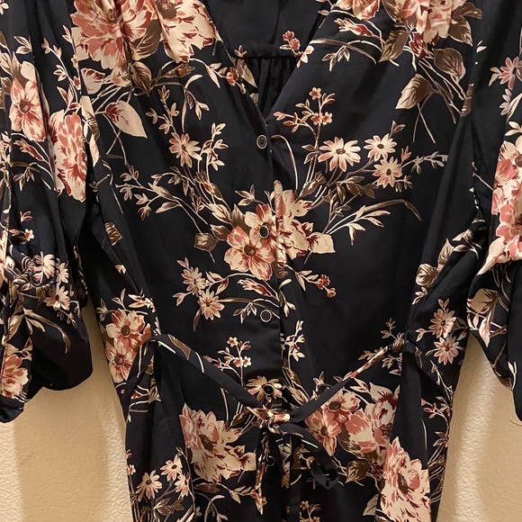 41 Hawthorn Floral Black Dress size medium - Picture 2 of 5